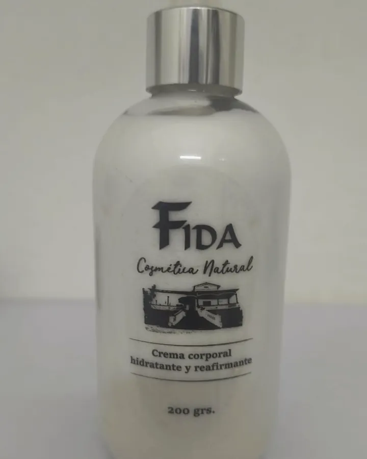 Crema Corporal Hidratante y Reafirmante